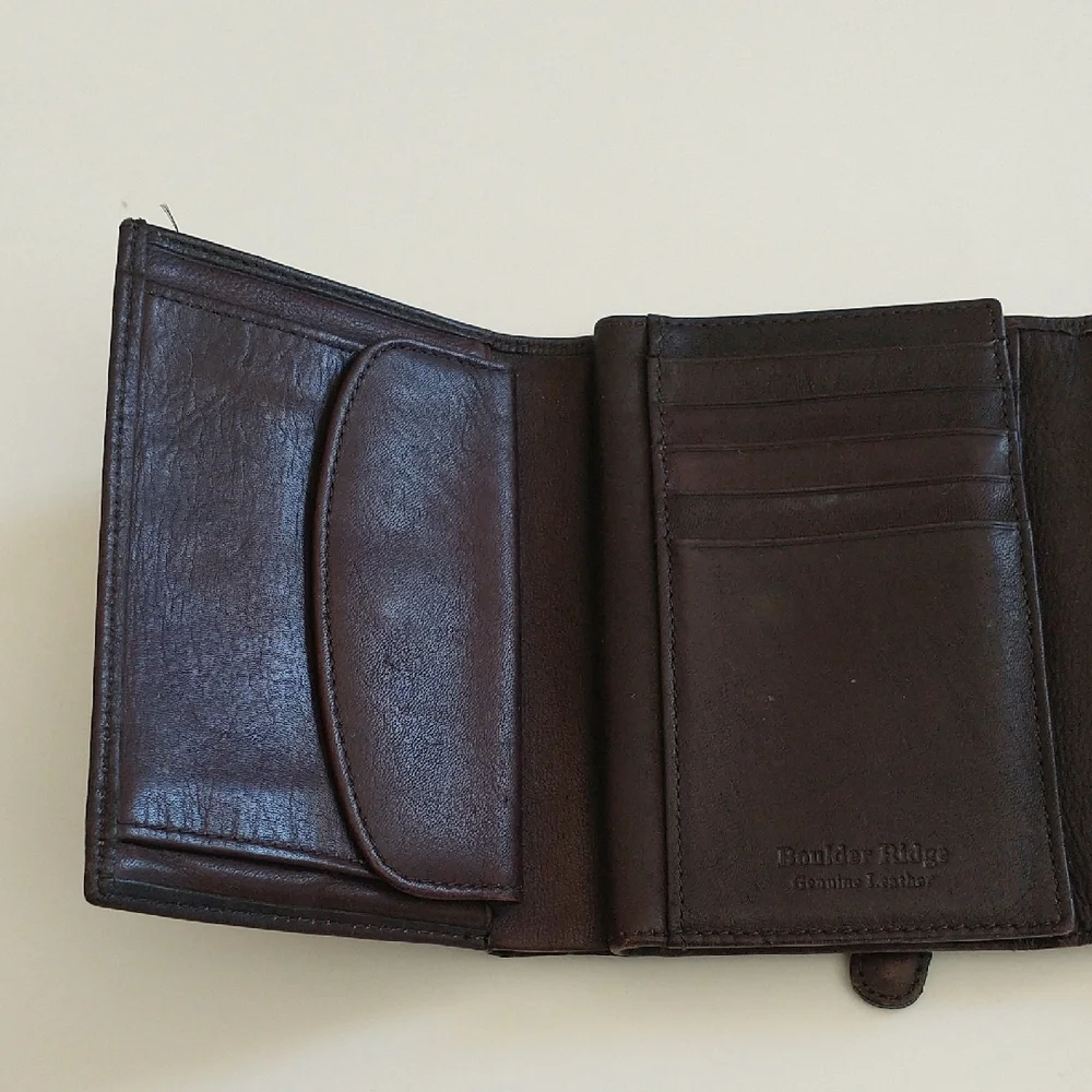 Boulder Ridge Classic Brown Leather Men's Wallet
